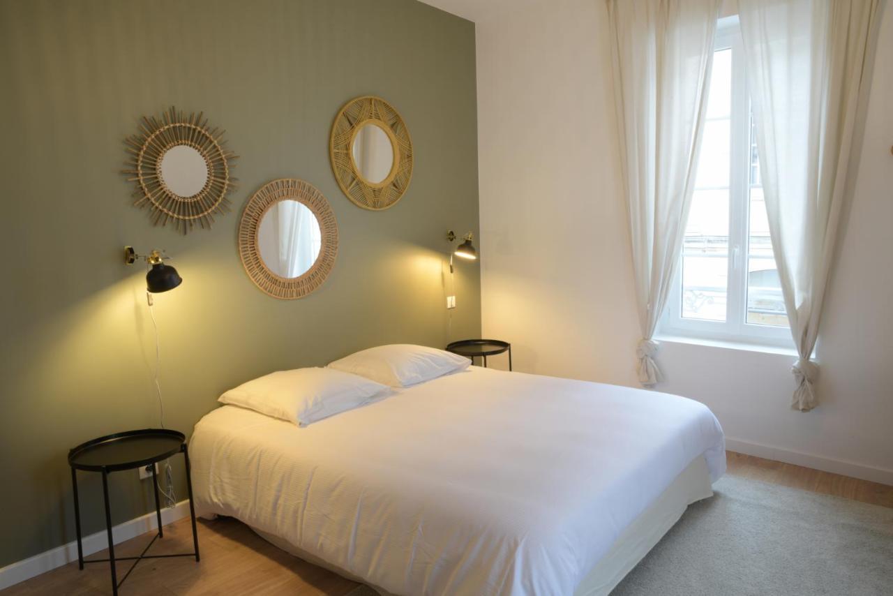 T3 de charme situé en hyper centre avec wifi, netflix, linge, draps, savons et serviettes fournis Cognac Extérieur photo
